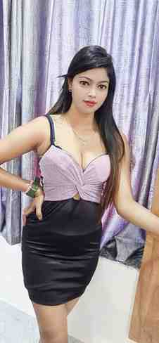 Delhi escort in hotel